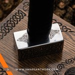 Engraved Viking hammer with sturdy handle