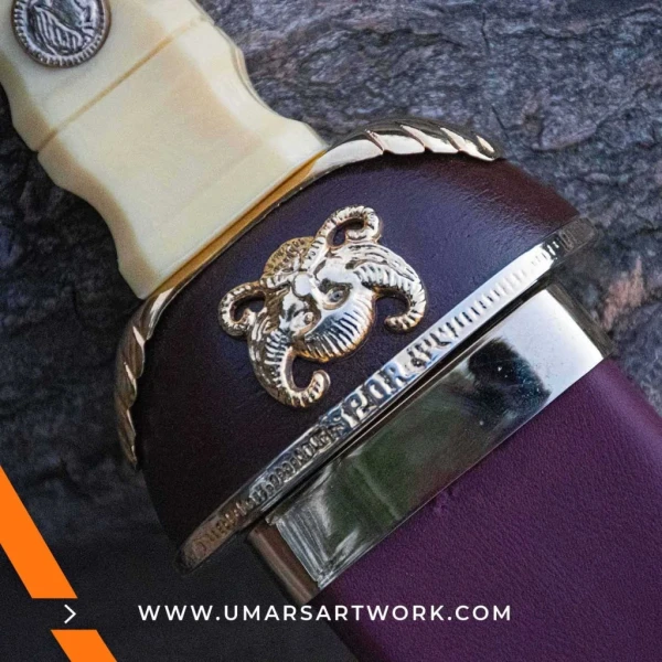 Gladiator sword replica with short, broad blade design, Inspired by ancient Roman arena weapons, High-quality gladiator sword with leather-wrapped grip, Battle-ready fantasy replica with weathered steel finish, Display-worthy collectible sword from the age of empires