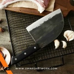 Kitchen knife with sharp stainless steel blade for everyday cooking, Ideal for chopping, slicing, and dicing ingredients, Ergonomic handle for safe and comfortable grip, High-quality kitchen knife designed for home chefs, Durable and reliable tool for all food preparation tasks